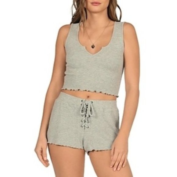 VINTAGE HAVANA Ribbed Ruffled Hem Tank Top Grey NWT - Medium - Picture 1 of 2